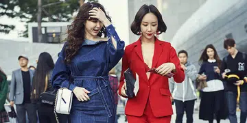 chinese new year auspicious colours