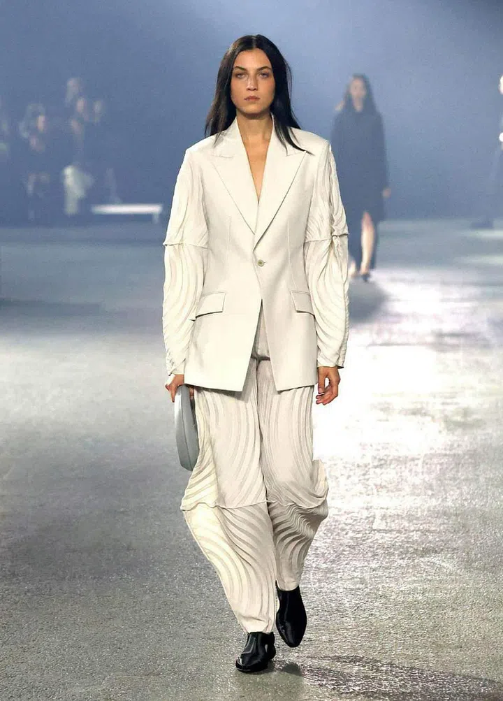 Photo: Issey Miyake
