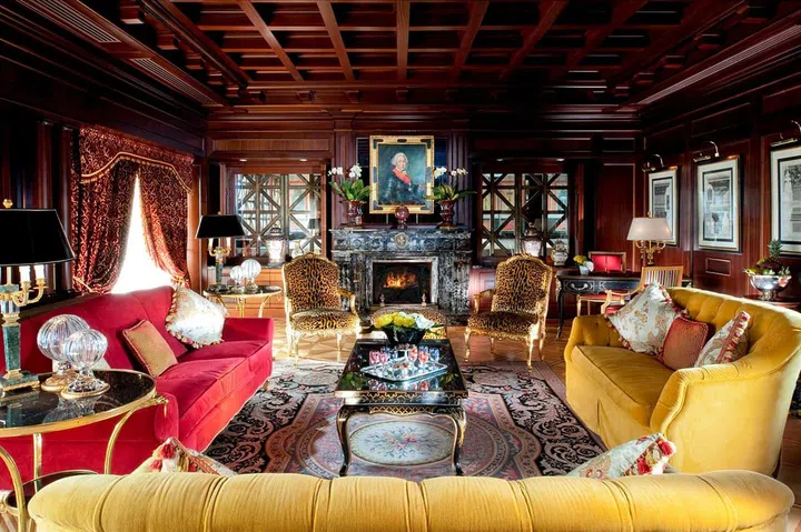 This historic Milanese landmark has been a go-to for cosmopolitan travelers since the 1920s. Notable guests include Queen Elizabeth, Madonna, Sofia Coppola, David Beckham, and the boys of One Direction, who caused quite the stir when they toured there in 2013. The hotel's famed Principe Bar is a hive of activity during Milan Fashion Week, and the hotel’s Michelin-star restaurant, Acanto, is considered one of the city’s best dining destinations, offering unique interpretations of traditional Milanese cuisine.