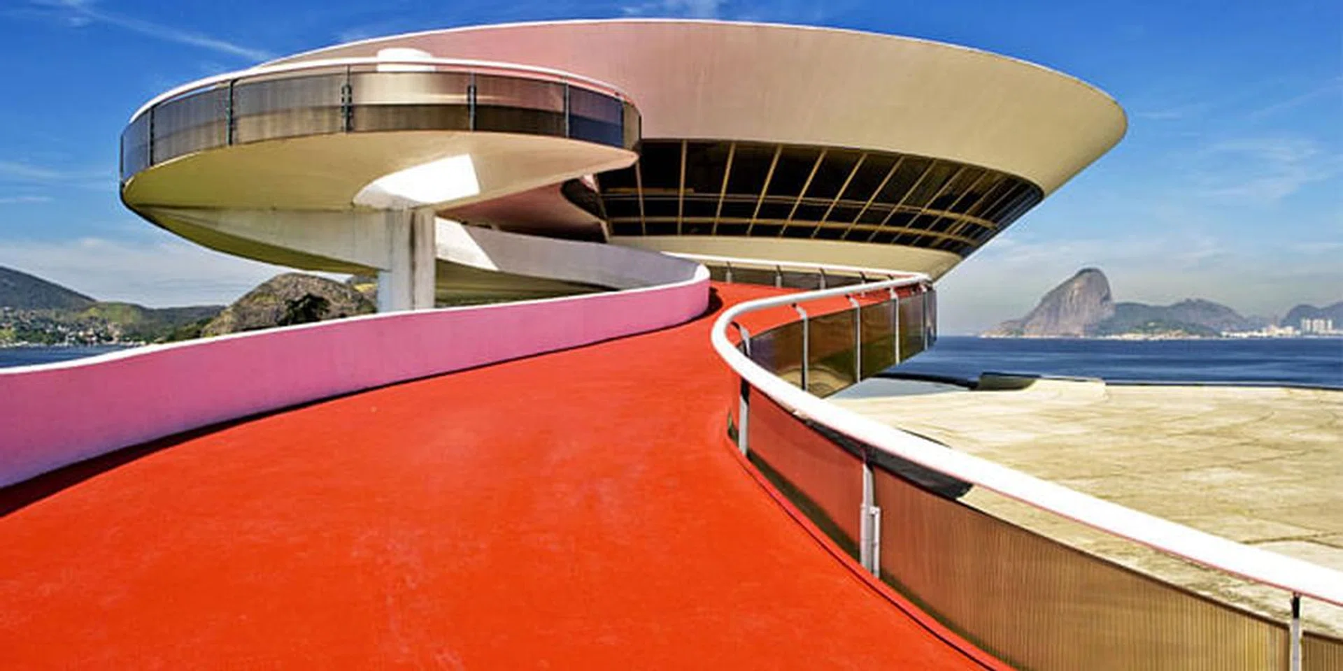 Louis Vuitton's Cruise Show To Be Held At The Niterói Museum In Rio De Janeiro