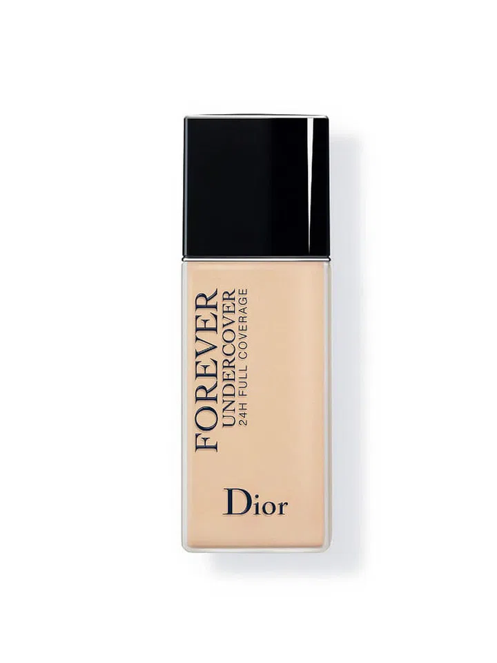 Made to provide full coverage in a lightweight, water-based formula, this fluid foundation offers a matte yet natural finish that lasts up to 24 hours. 
