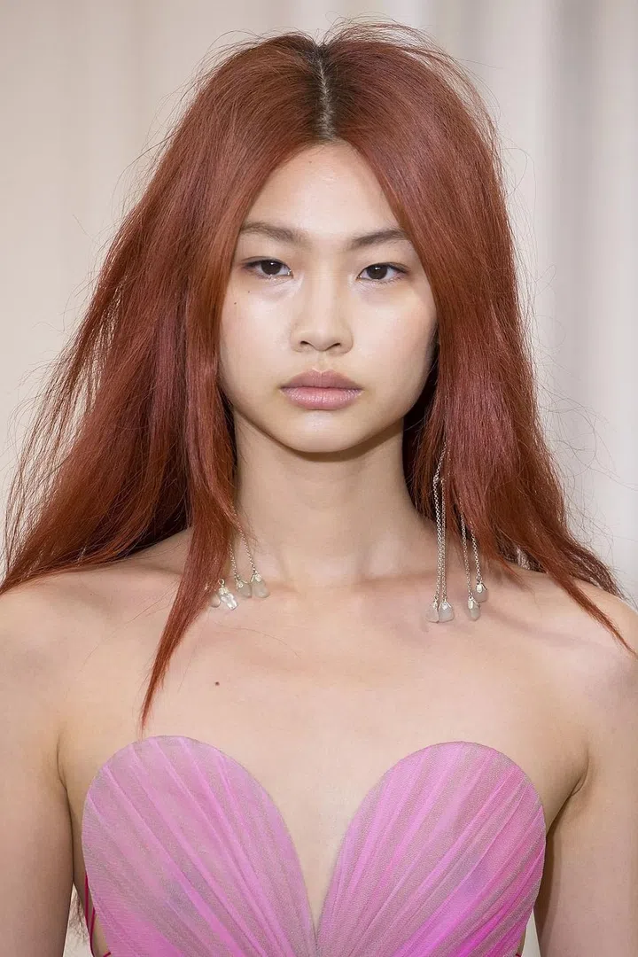 This is what bedhead looks like if you just rolled out of bed at the Hôtel Plaza Athénée: fuzzy at the roots with silky bends framing your face.