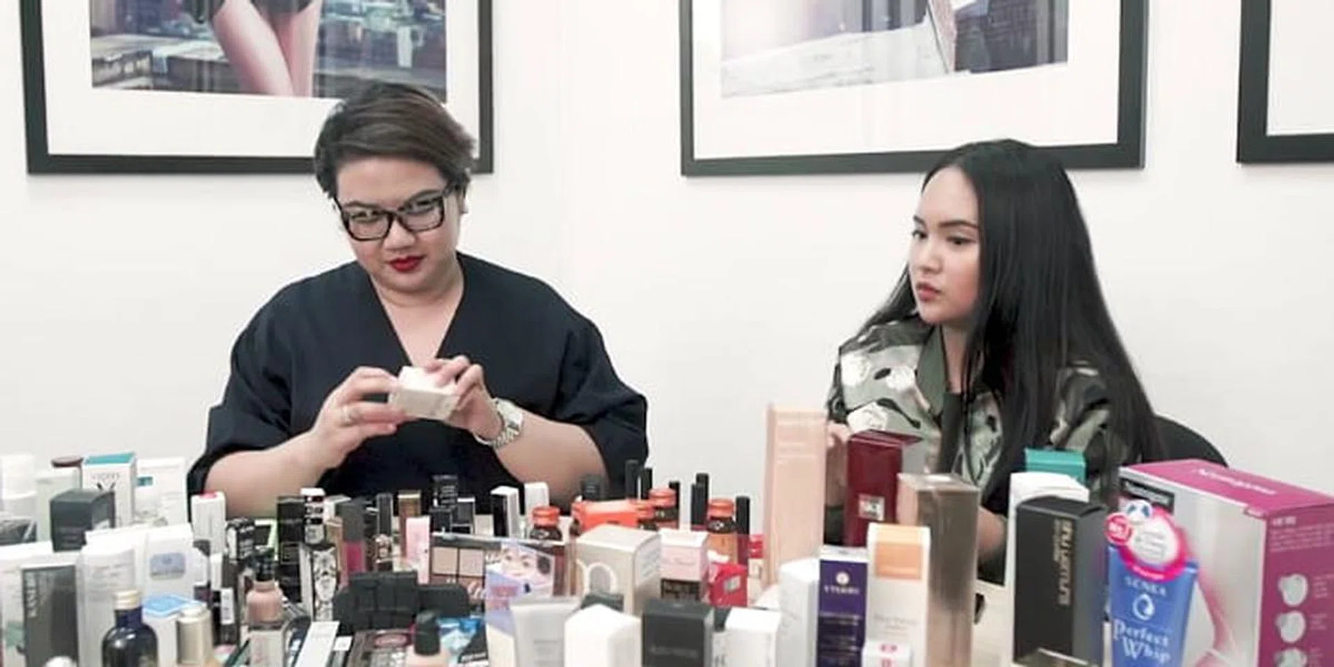 Harpers-BAZAAR-Beauty-Awards-BTS_JC-DK