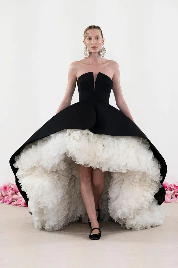 Giambattista Valli,
Fall Winter 2023-24,
Haute couture