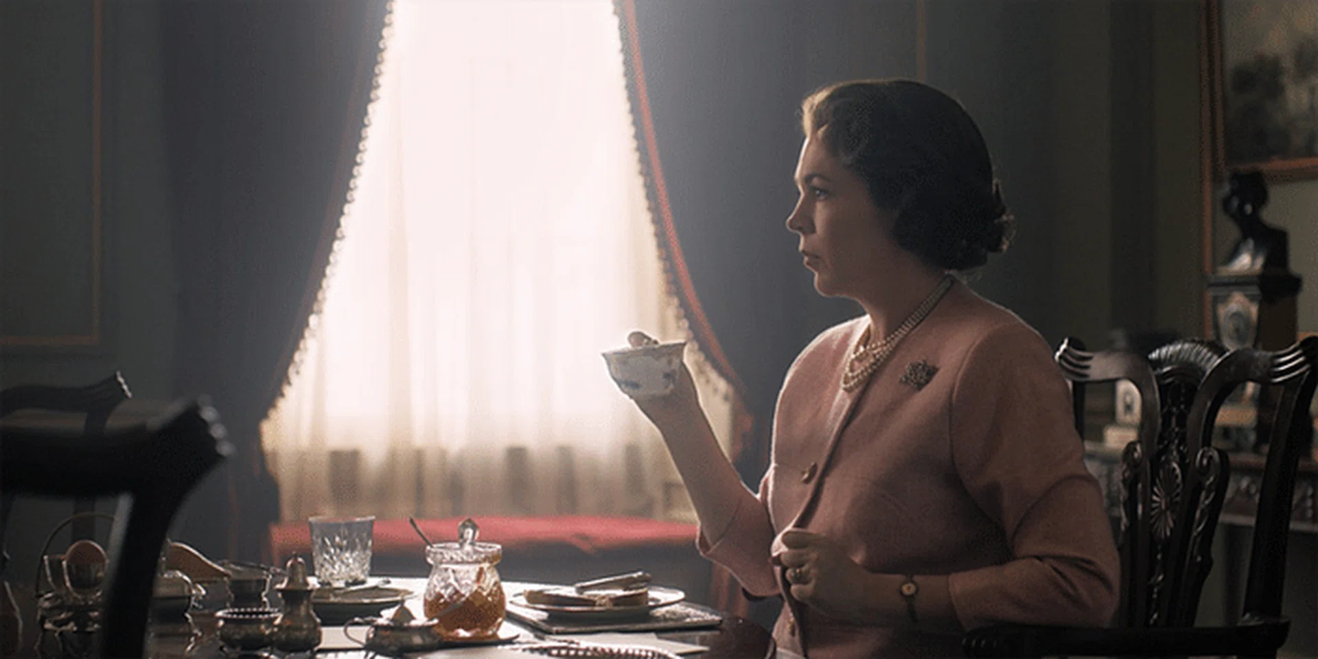 Olivia Colman, The Crown