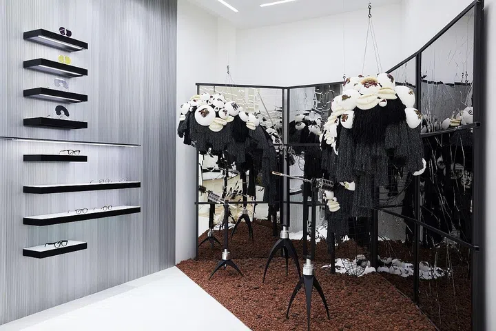 This section represents the 'Data Collection Centre'. Dark clouds of data hang above while the moving metal parts are like antennas, gathering information around them . Whether the information is good or bad, these machines greedily collects them all and desperately tries to interpret the massive amount of data it collects, which leads them to believe and place faith in false information. 