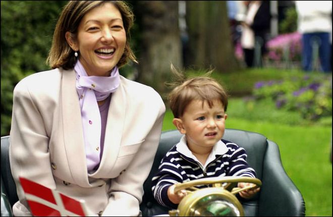 Prince Nikolai with his mother, Countess Alexandra
Photo: Getty Images