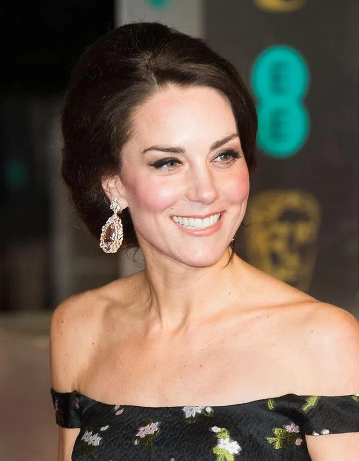 A beautiful smile is the best accessory, as demonstrated by the Duchness of Cambridge.

Photo: Getty Images