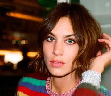 Alexa Chung To Support Emerging Fashion Brands With Villoid
