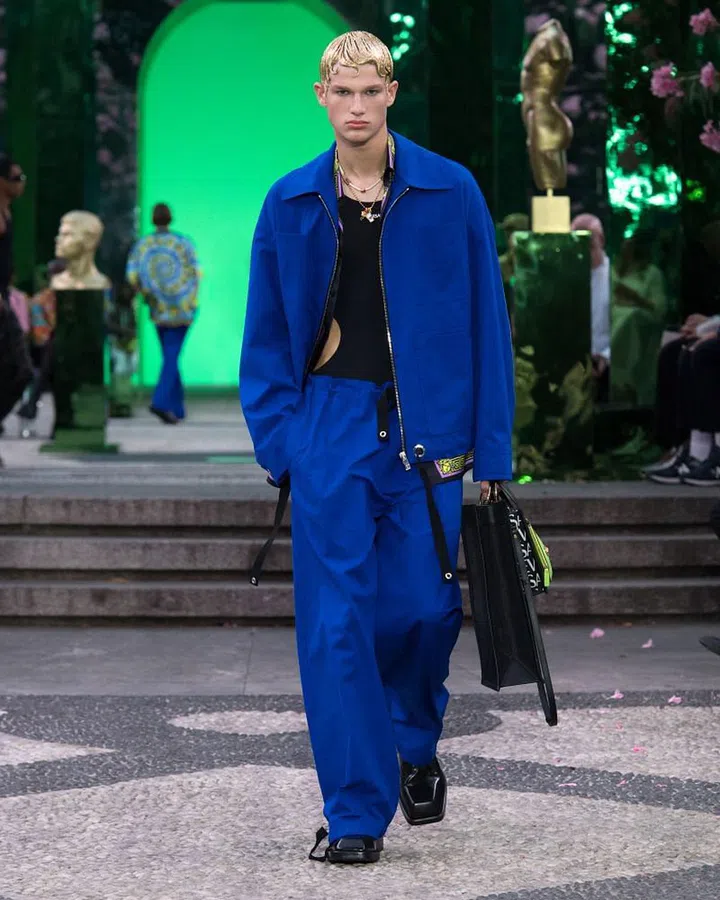Photo: Versace