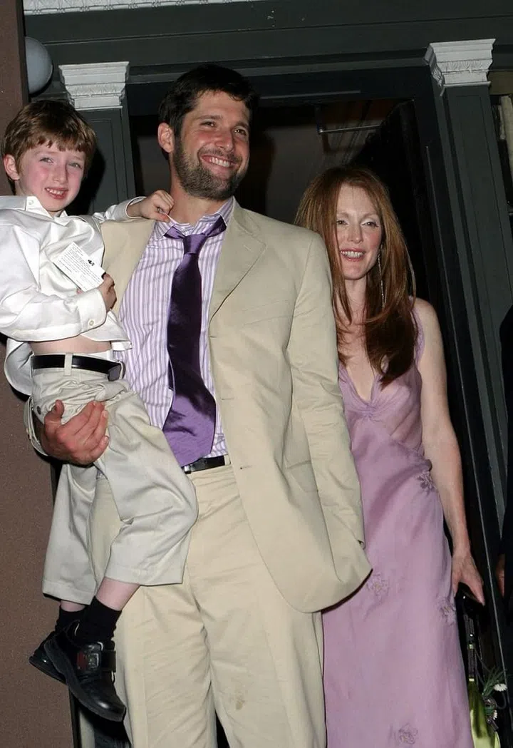 Marrying Bart Freundlich in 2003. Purple Prada, no bra = divine. 