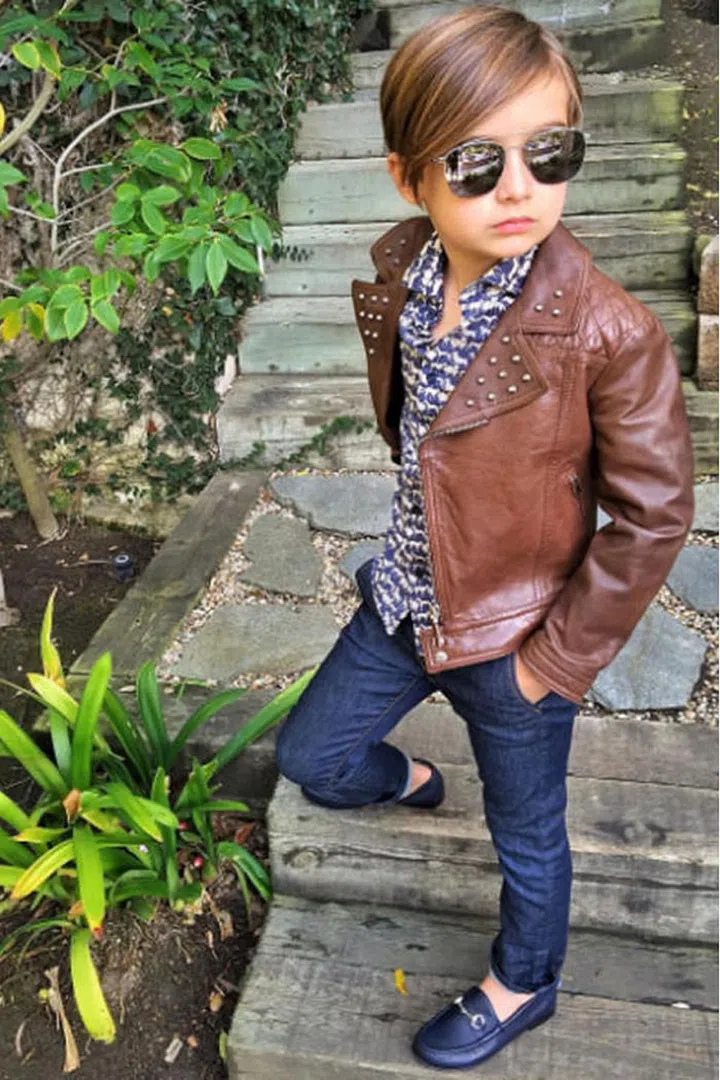 Alonso Mateo has been an Instagram style star since he was a toddler and his style only gets better as he gets older. From his suit separates to leather jackets and tiny loafers, Alonso already dresses better than most men you know.
Follow his mom @luisafere.Photo: Instagram