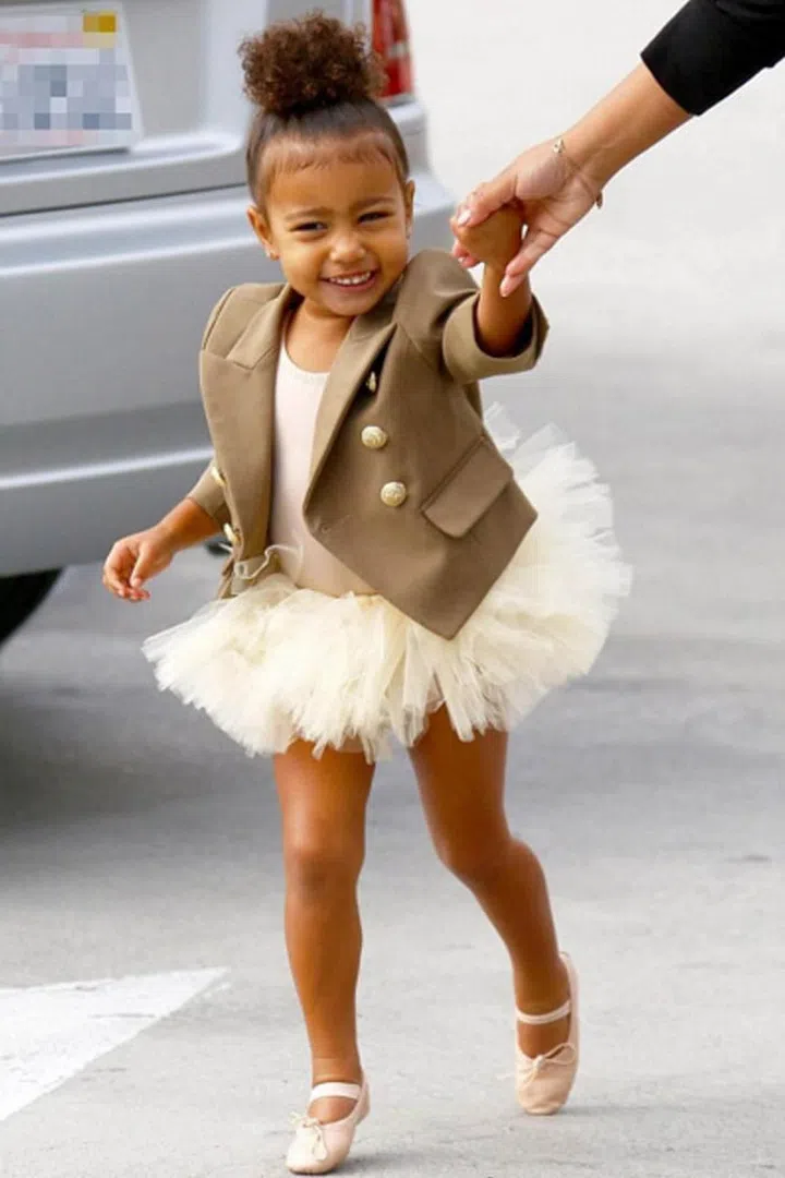 Arriving at ballet class in custom Balmain. Photo: Instagram 