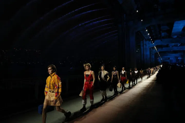 LV pre-fall 2023 finale