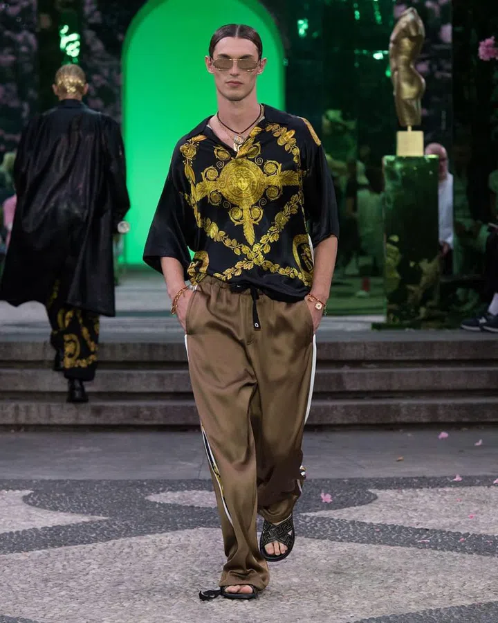 Photo: Versace