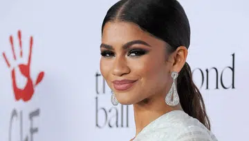 zendaya beauty campaign