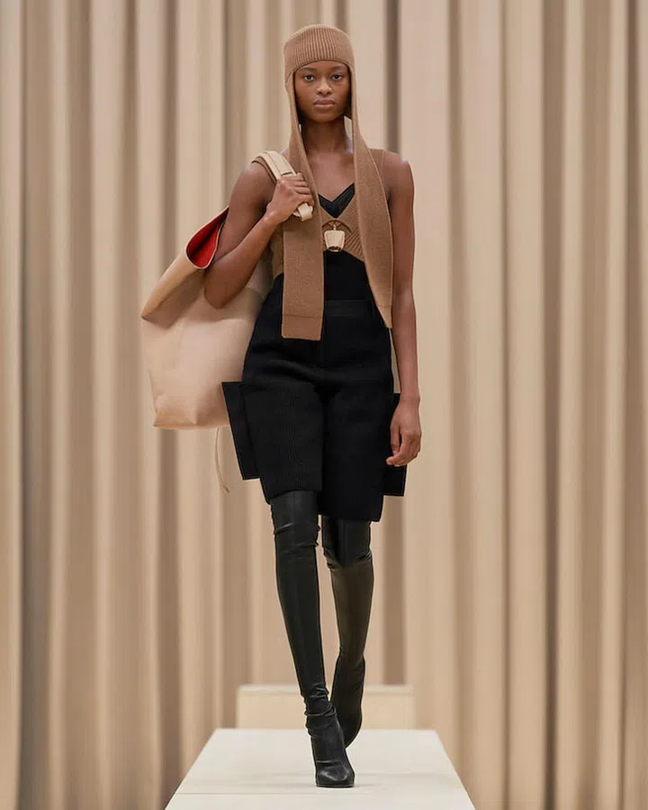 Photo: Burberry