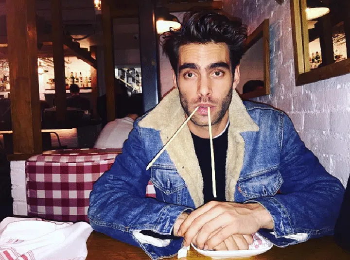 Still attractive even when playing with his utensils. Follow at: @kortajarenajon