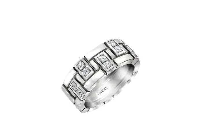 Photo: Larry Jewelry