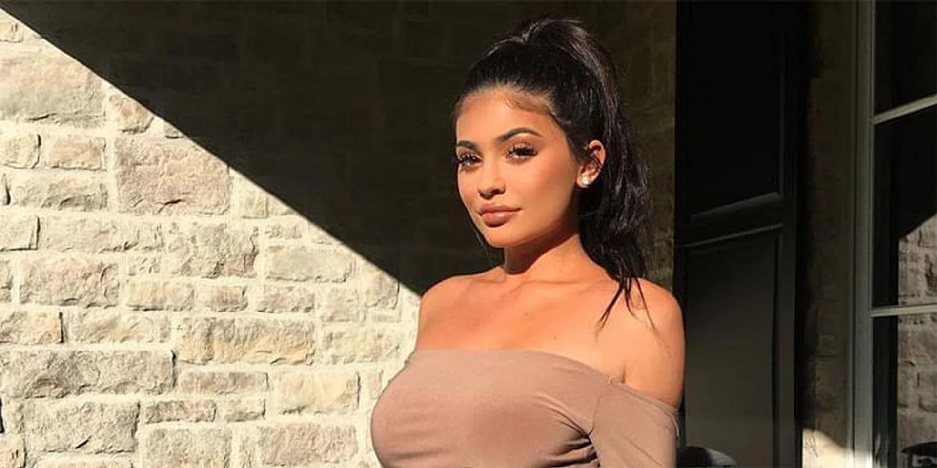 Kylie Jenner Just Went Platinum Blonde On Snapchat