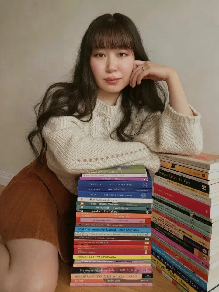 BookTok recommendations, book reviews, sisiliareads