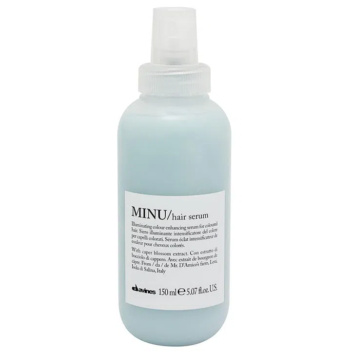 This leave-in serum is enriched with polyphenols to help guard against colour fading, and amino acids to strengthen hair structure.