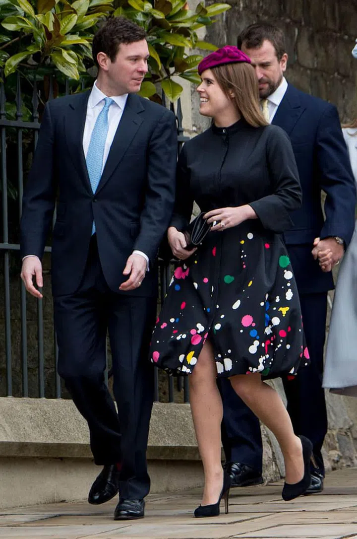 Princess Eugenie and her fiancé Jack Brooksbank attend the Easter service.

Photo: Getty