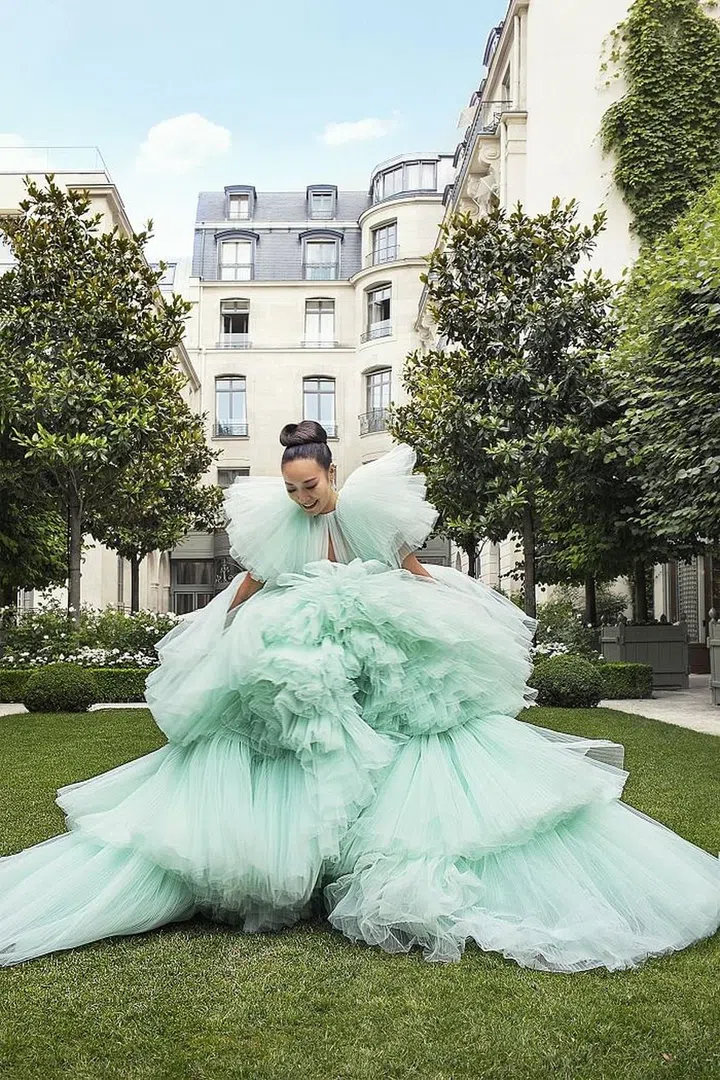 Feiping Chang in Giambattista Valli Haute Couture ball gown and Messika Paris earrings.
Photo: Matthieu Salvaing