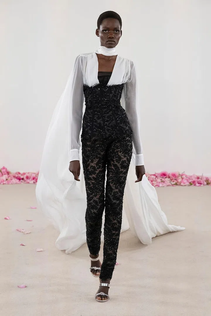 Giambattista Valli,
Fall Winter 2023-24,
Haute couture
