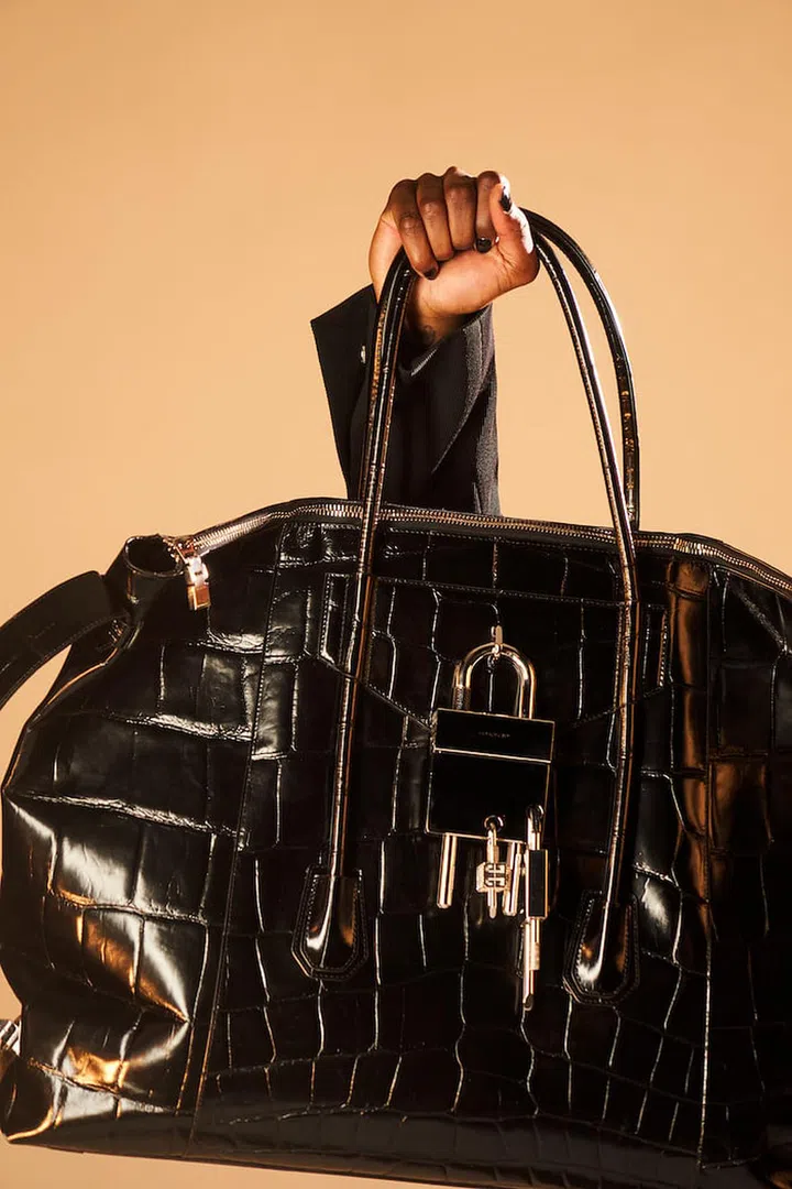 The new Antigona bag's handles have been re-proportioned and are now elongated and anchored lower to optimise versatility of wear. (Photo: Givenchy)