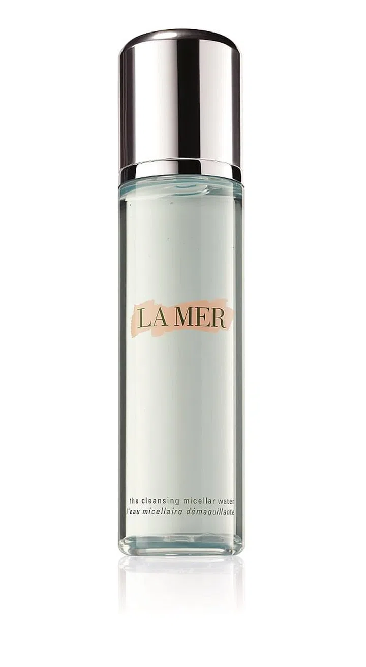 This Miracle Broth-infused cleansing water leaves skin pristine and supple. 