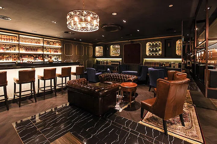 whisky bars singapore