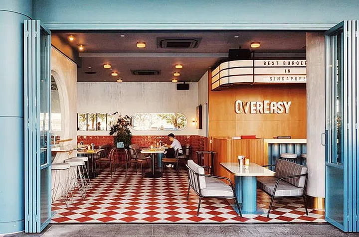 This hotspot's American diner-inspired interiors are to die for. If you want to make yourself look like you're in a movie set, have a seat by the bar. It's where the perfect #ootd shots can be achieved with a single snap. 

Photo: OverEasy