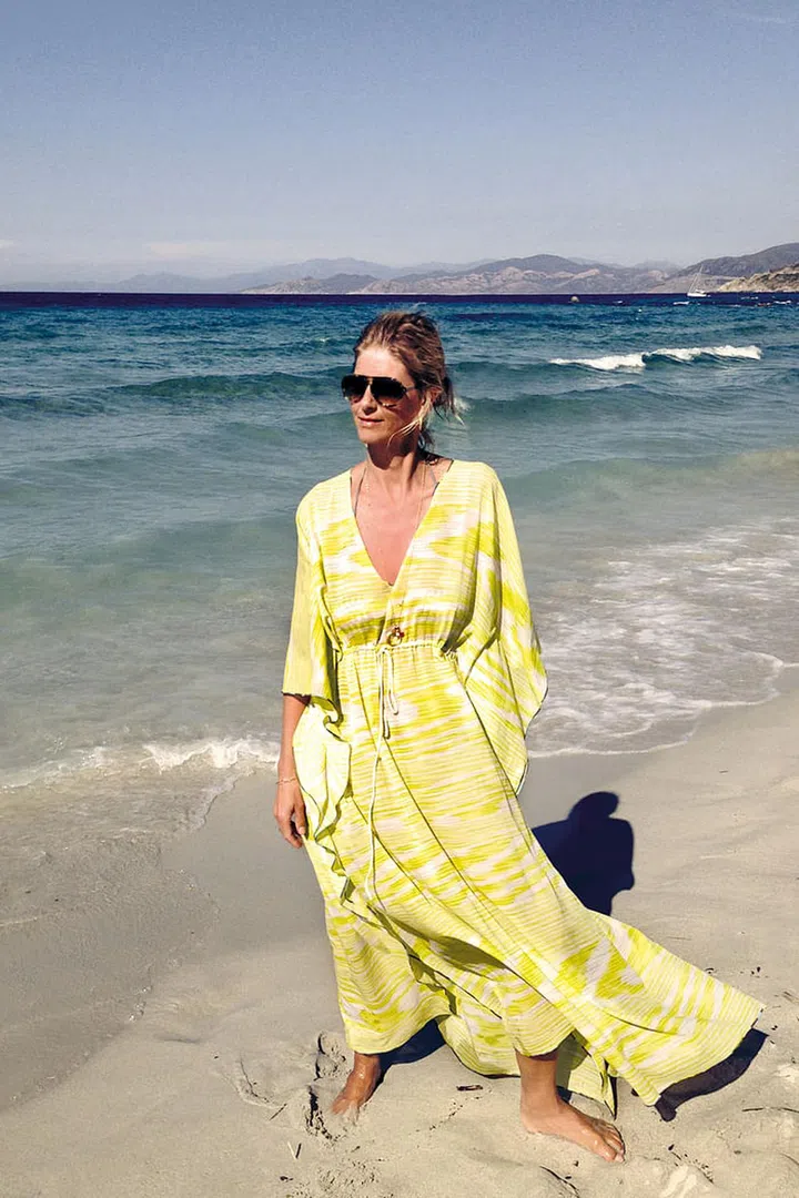 Spending the summer in Saint Tropez is always a great
experience with the family. Saint Tropez has this bohemian vibe and the relaxing atmosphere suits me perfectly. Always pack an easy-to-wear bohemian dress