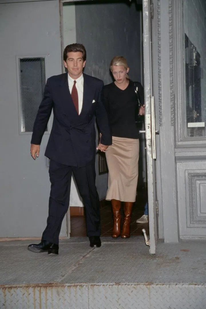 Carolyn Bessette Kennedy, timeless style, Carolyn Bessette Kennedy outfits