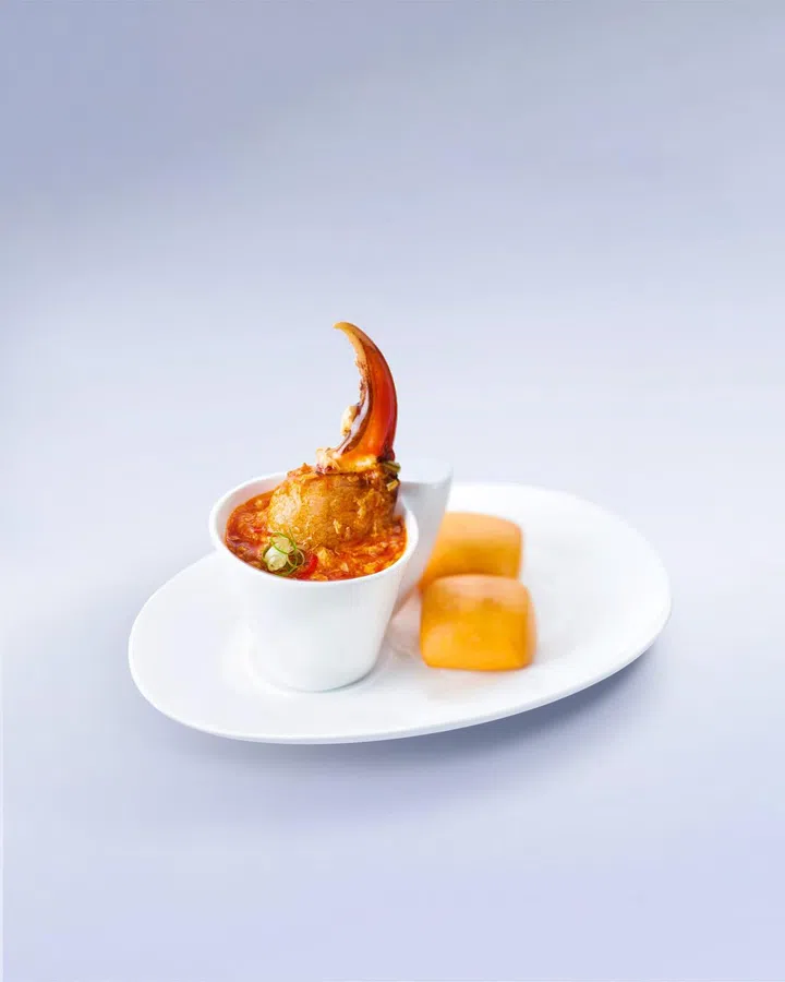 Chilli Mud Crab Pincer with Fried Mantou. Photo: Courtesy