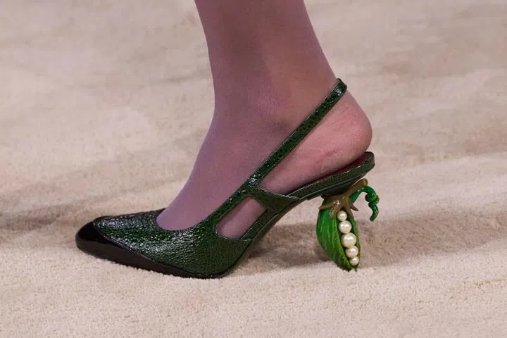 surrealism in fashion, fall/winter 2026