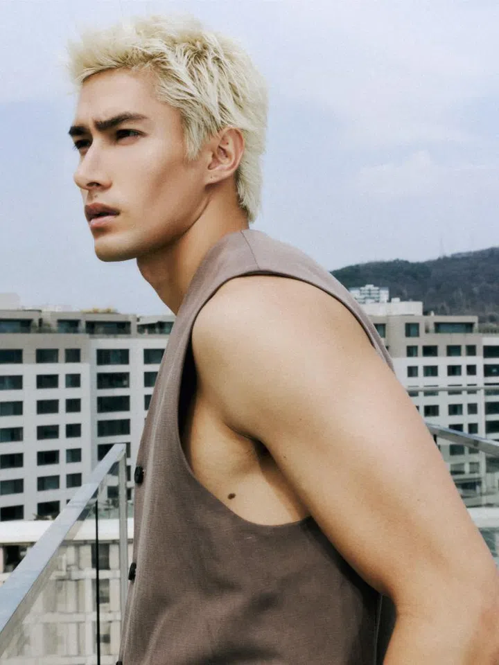 Mika Hashizume in COS