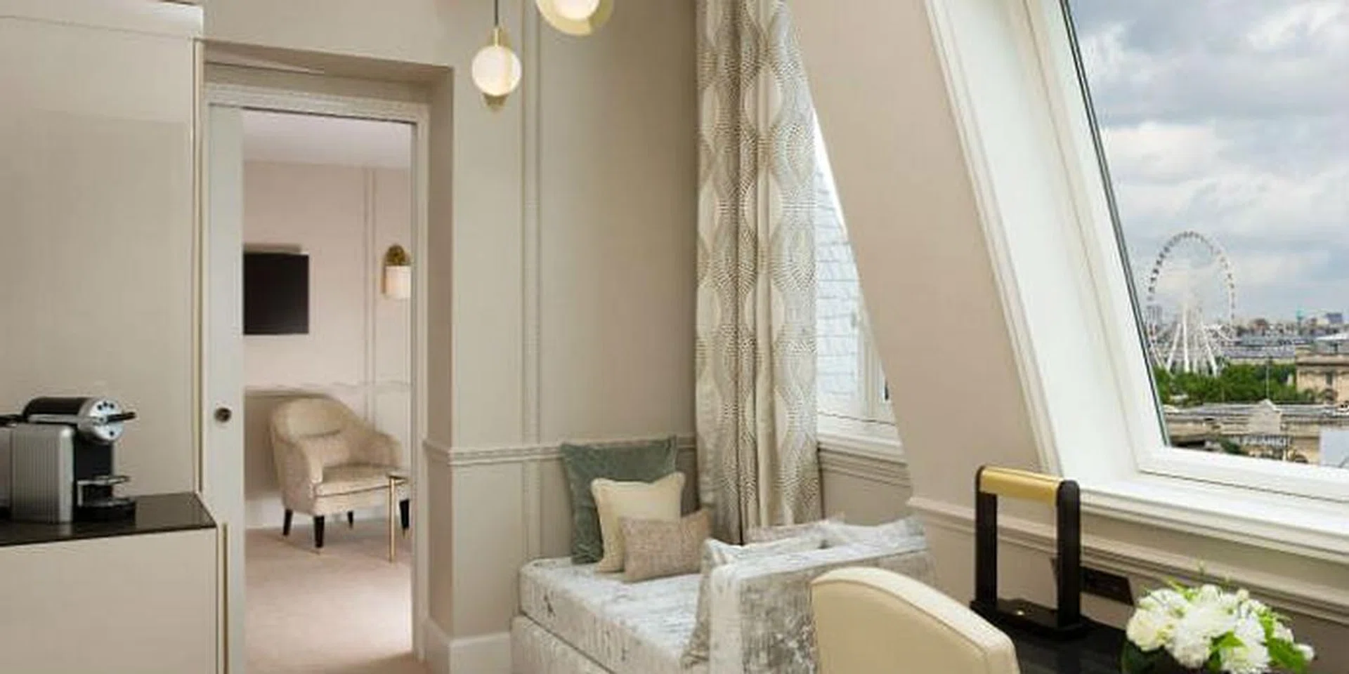 Le Narcisse Blanc Hôtel & Spa feat