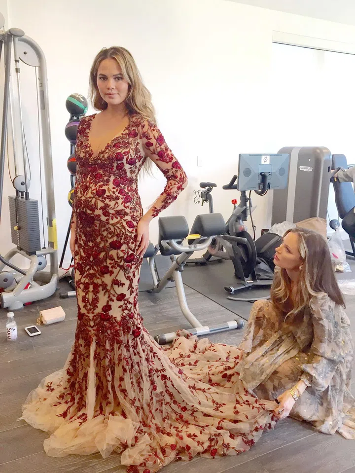 Dressing Chrissy Teigen for the 2016 Oscars Red Carpet