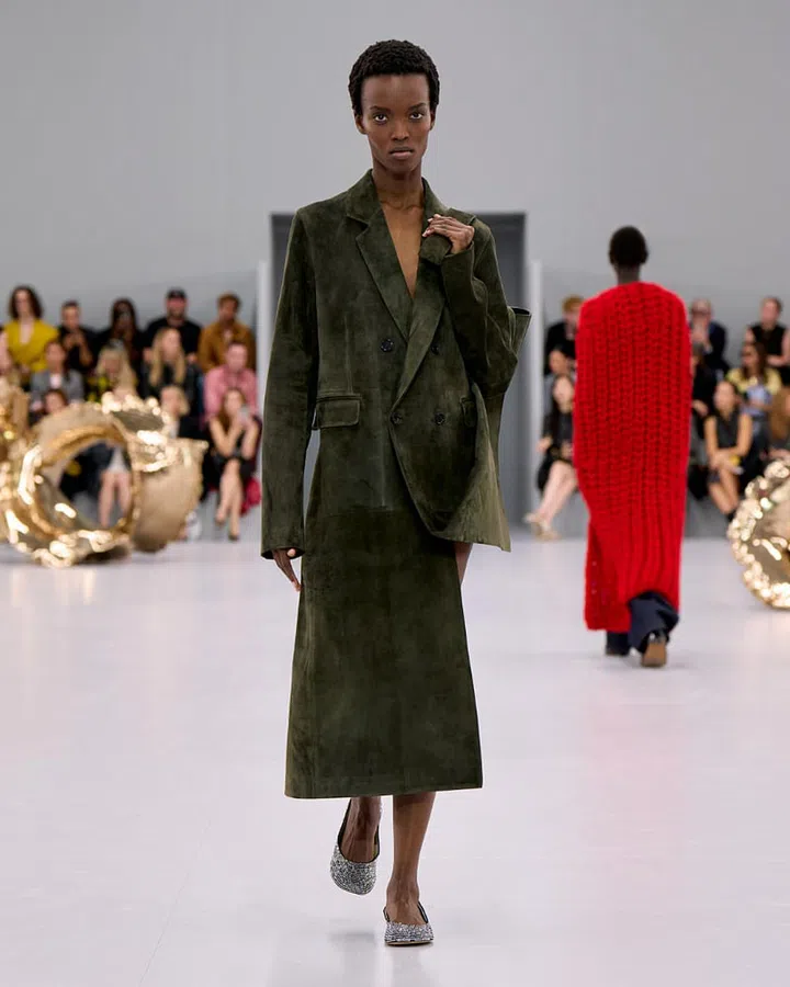 Photo: LOEWE