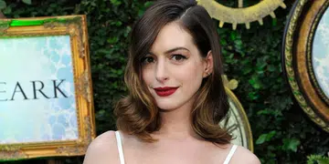 anne hathaway
