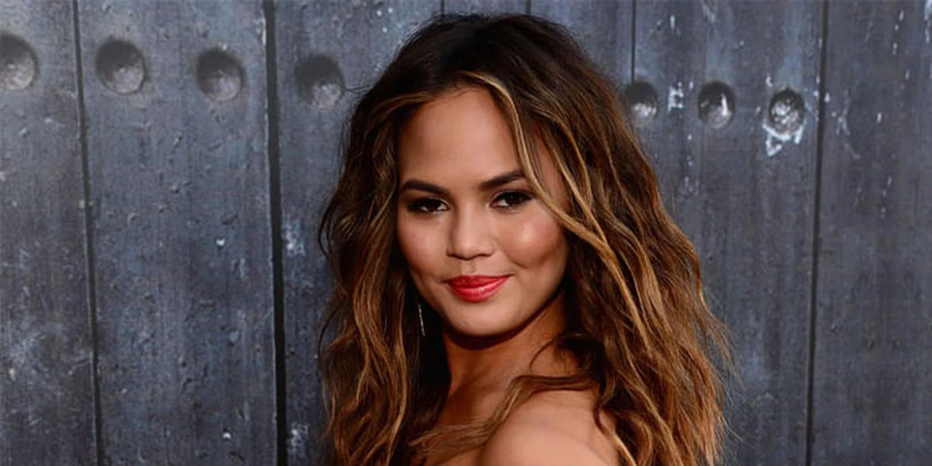 There's a Reason Chrissy Teigen Exclusively Wears High Heels