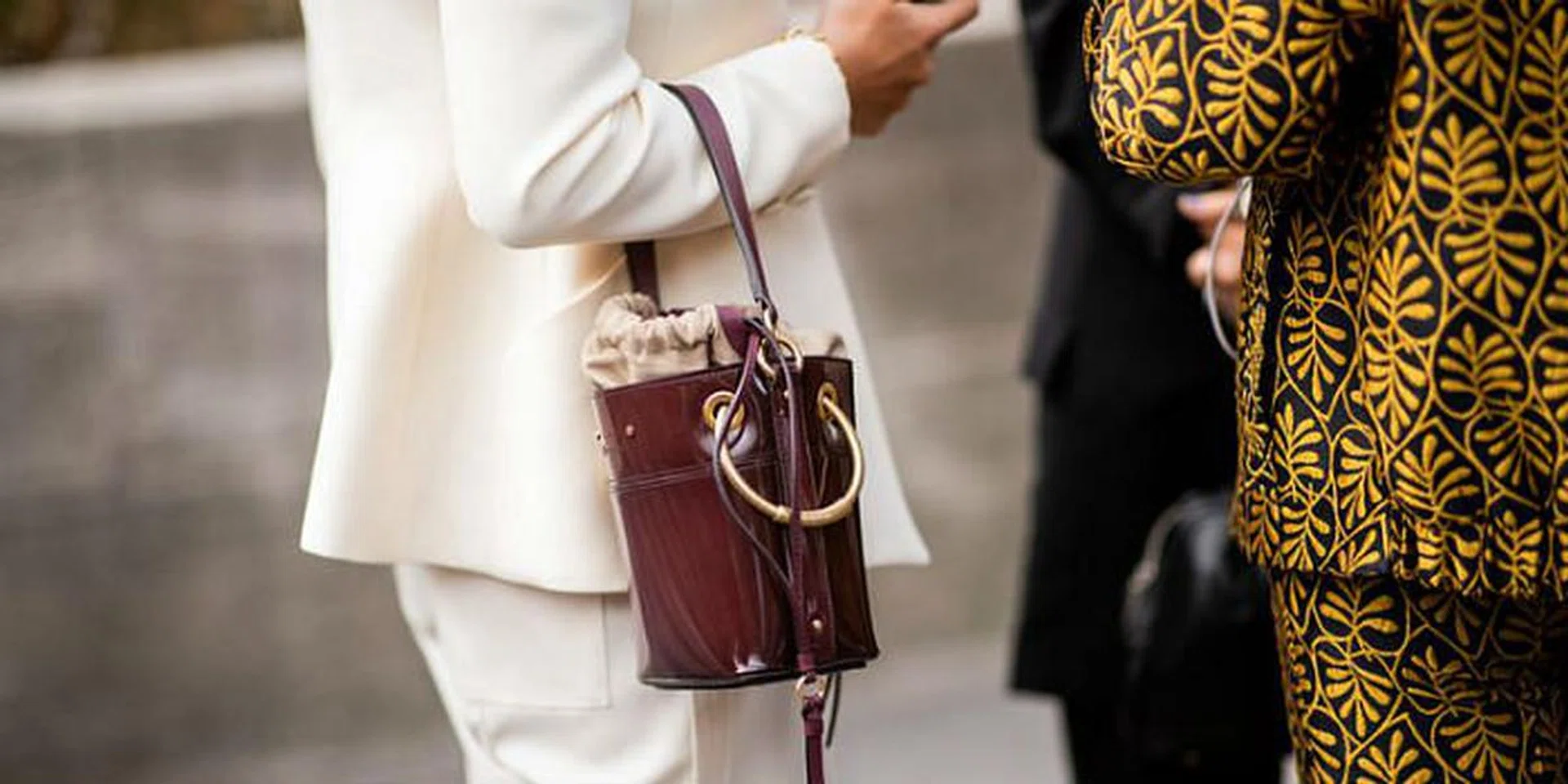 Bucket bag
