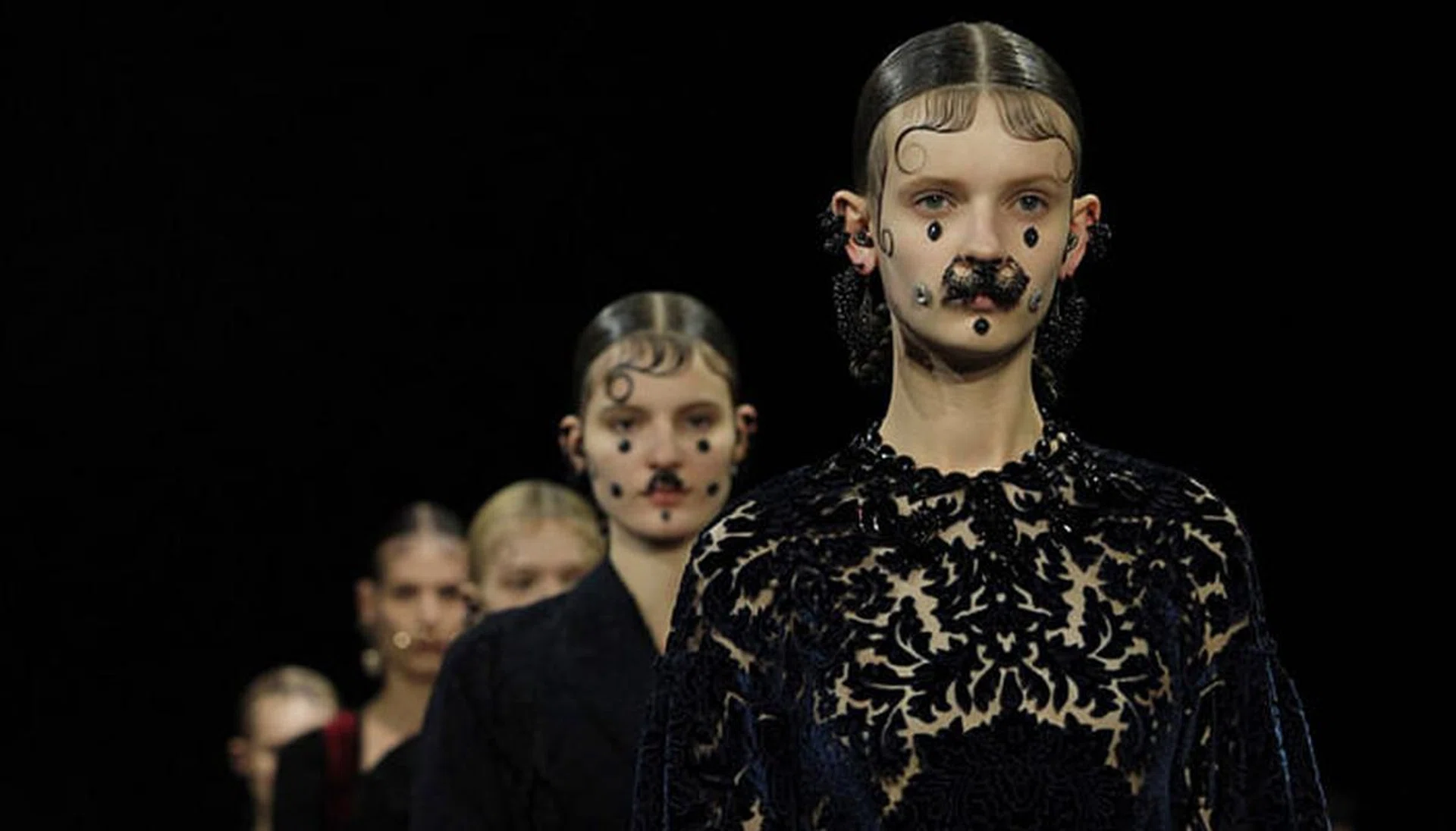 givenchy, new york, fashion show