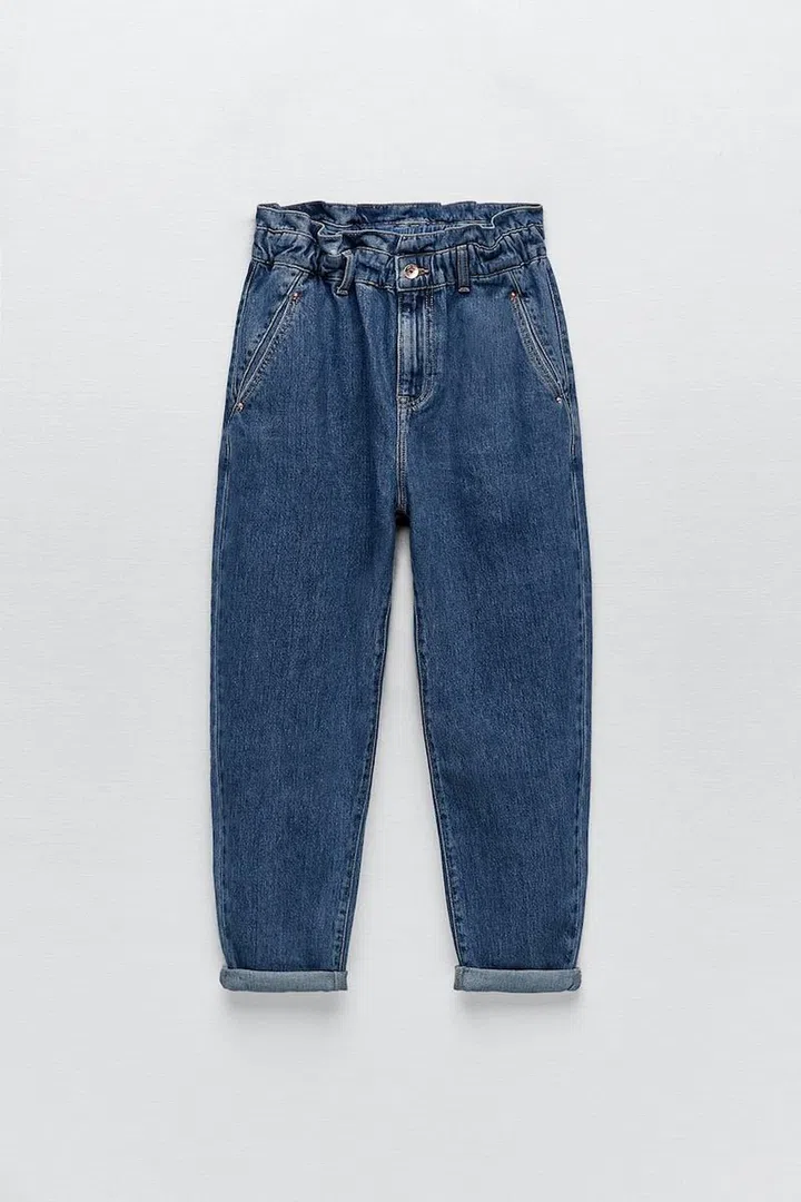 Z1975 Baggy Paperboy Jeans, $59.90, Zara