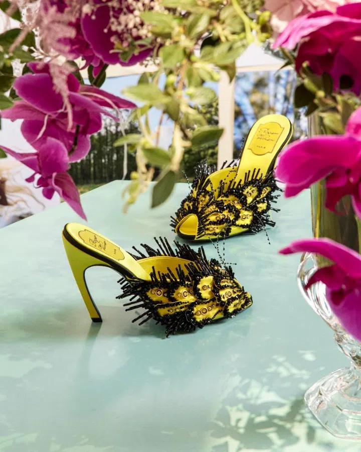 fashion news roger vivier piece unique