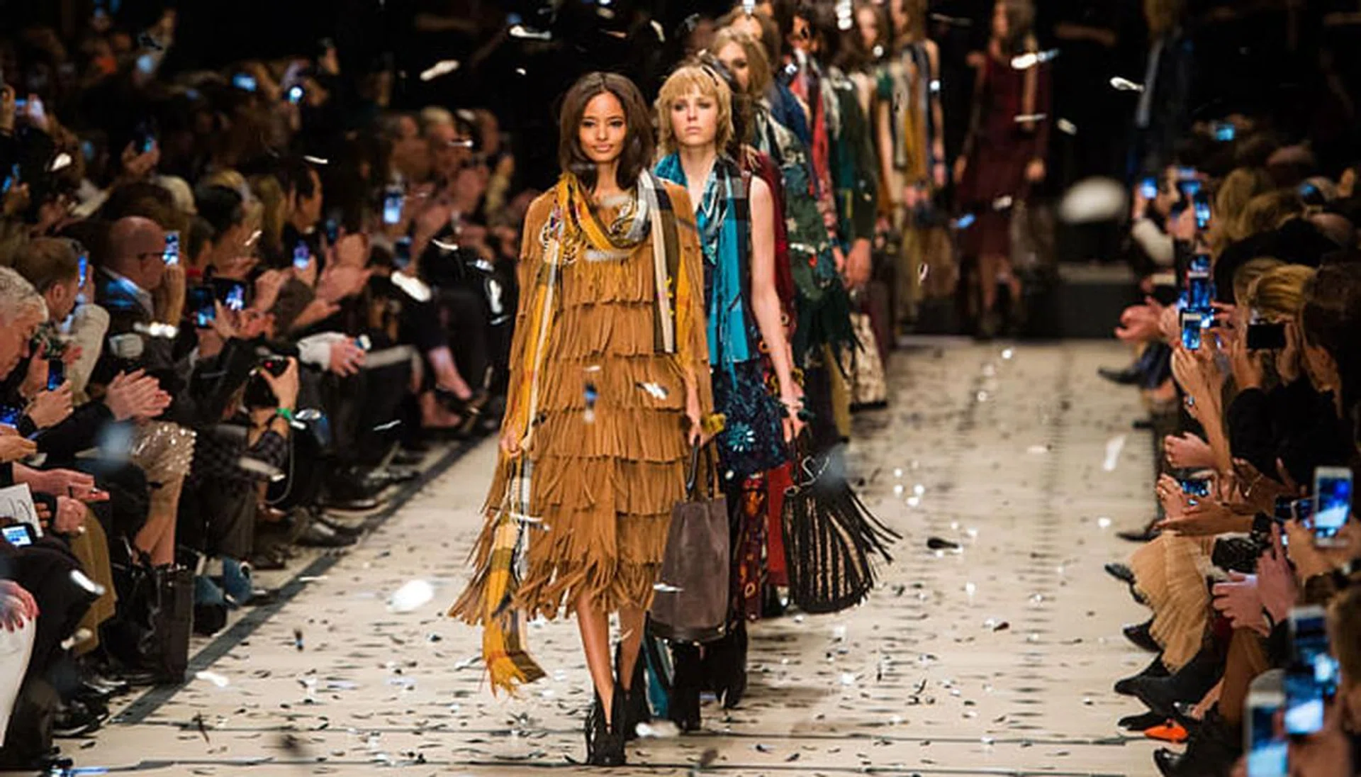 burberry, spring 2016, snapchat