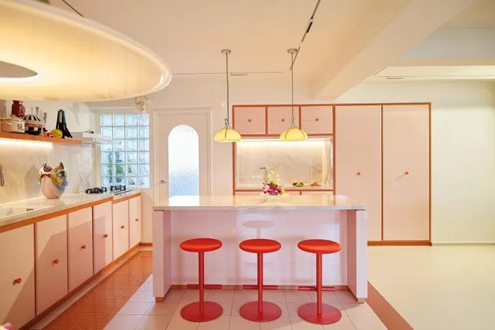 knella | a fashionable life | kitchen