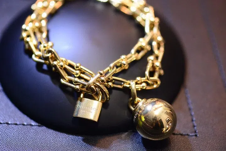 The party offered guests an opportunity to play with the HardWear jewellery